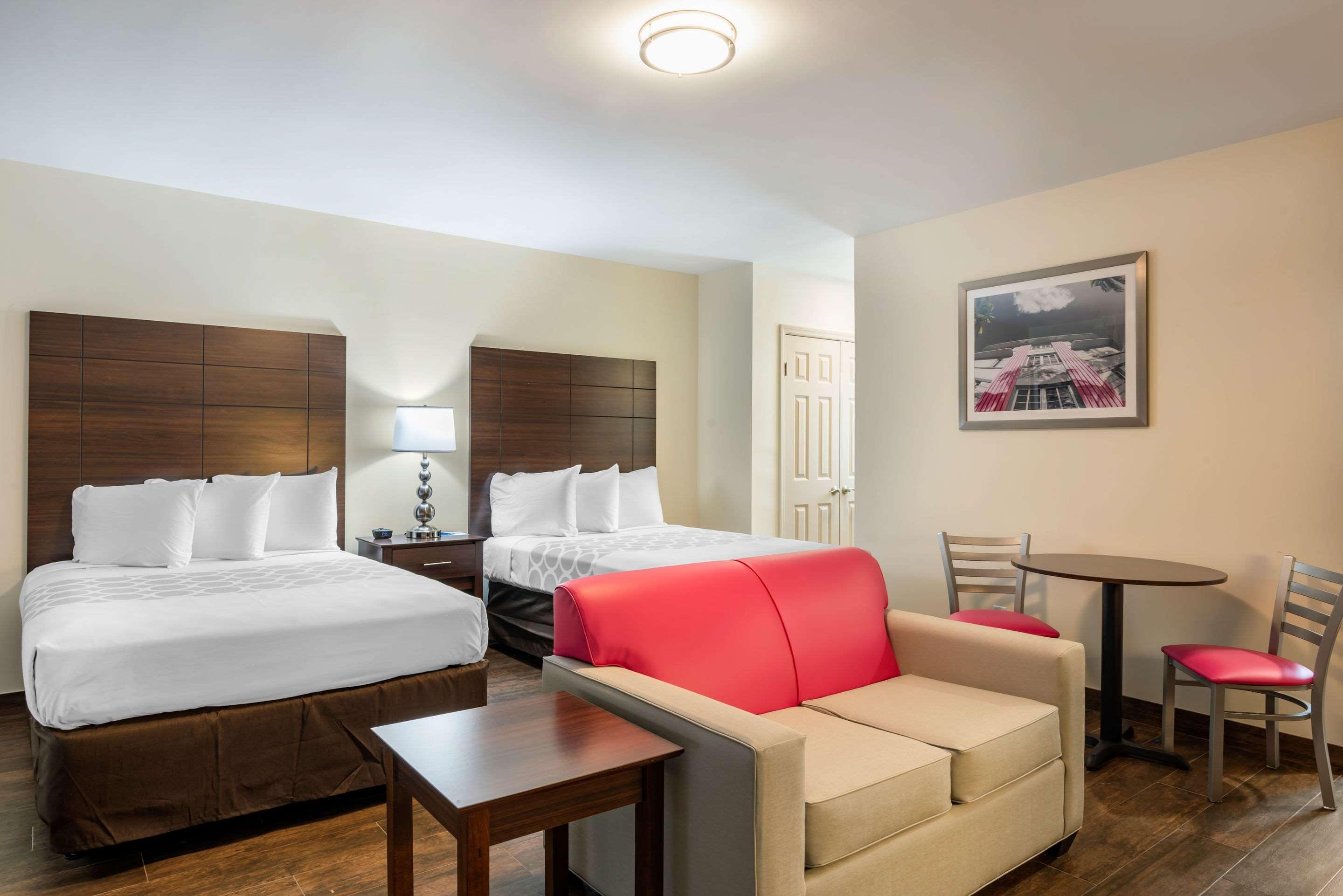 Downtown Hollywood Gardens Inn & Suites Eksteriør billede