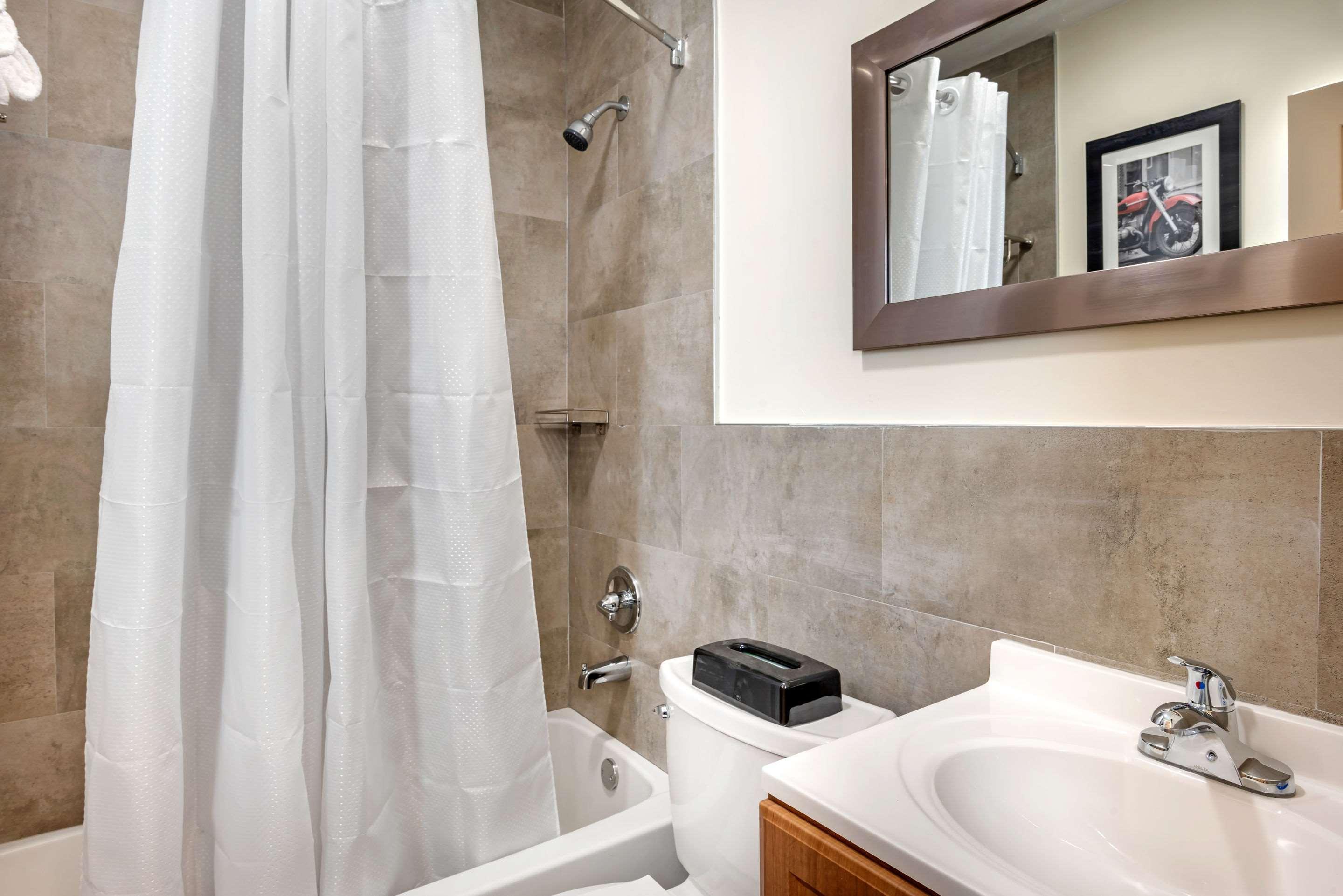 Downtown Hollywood Gardens Inn & Suites Eksteriør billede
