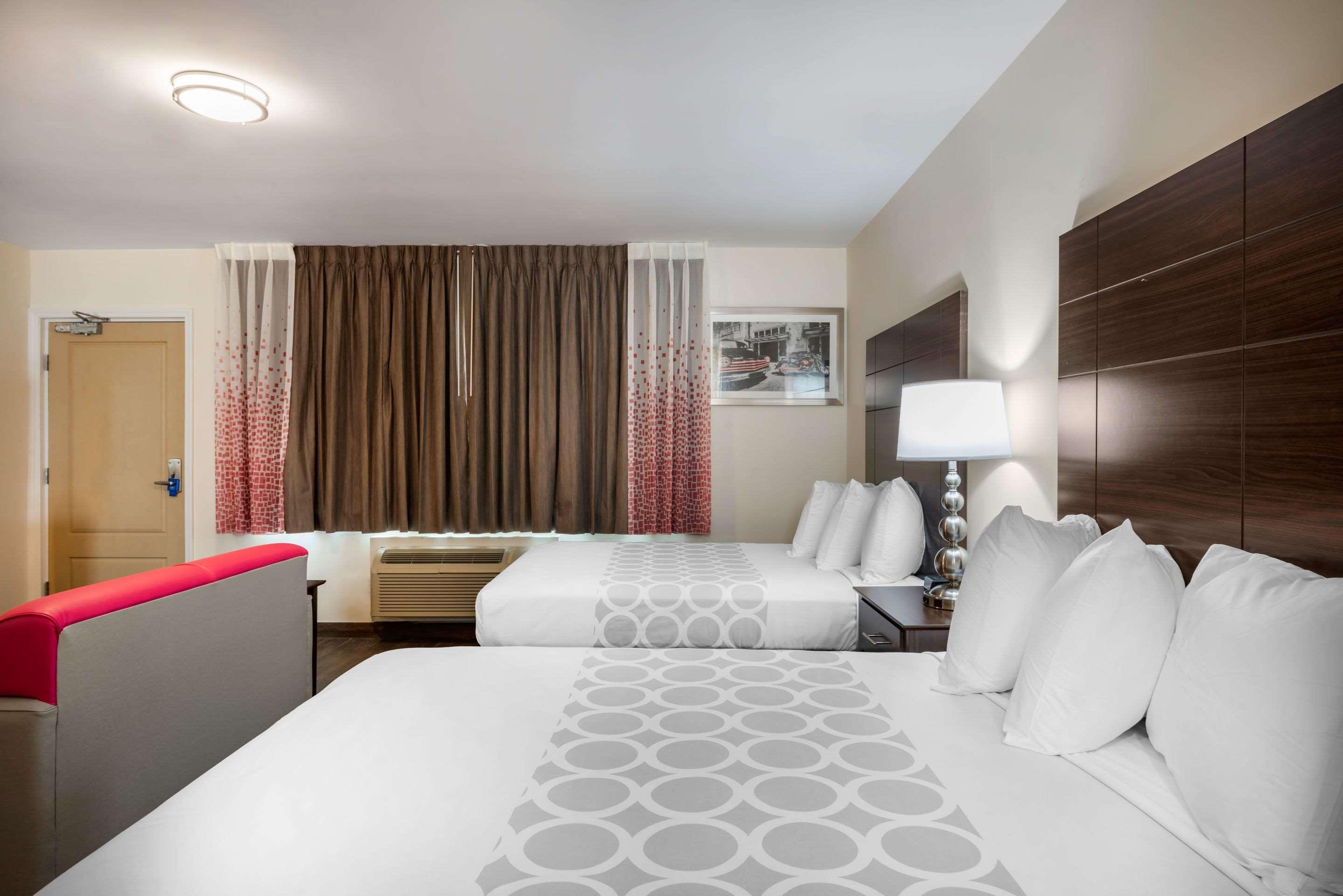 Downtown Hollywood Gardens Inn & Suites Eksteriør billede