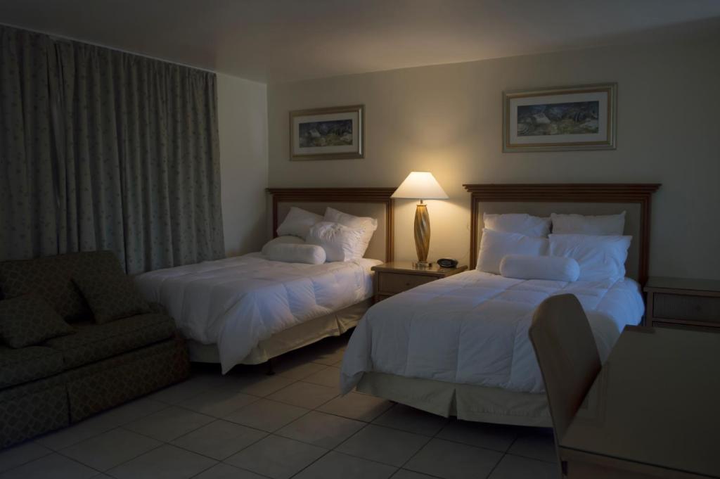 Downtown Hollywood Gardens Inn & Suites Eksteriør billede